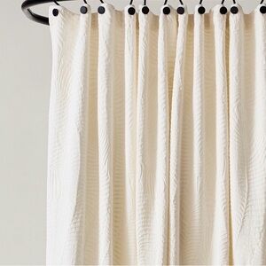 West Elm Trailing Fern Matelasse Shower Curtain 72X74 White
